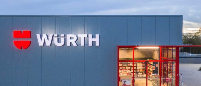 Solución de autopago de Würth basada en POLYTOUCH para el suministro de materiales 24/6 en el sector profesional