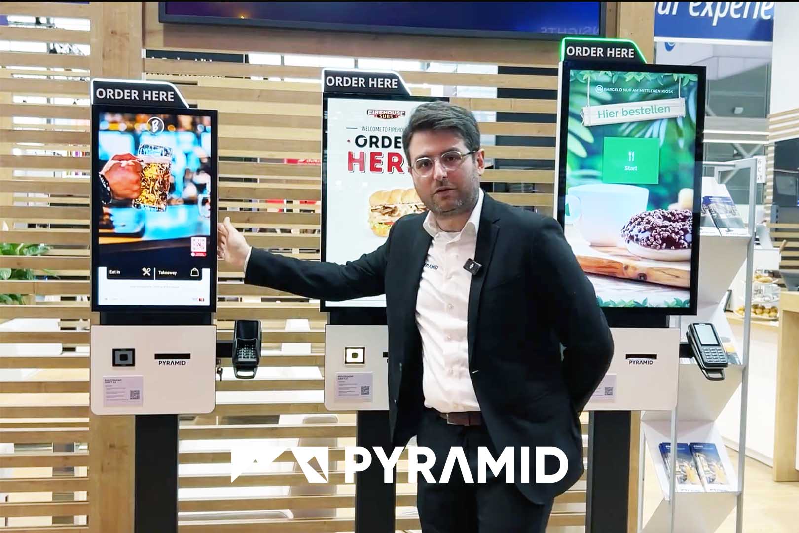 Quiosco de autoservicio POLYTOUCH SWIFT para procesos de pedido digitales en POS