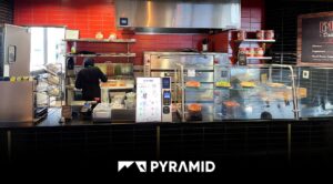 Quiosco de autoservicio POLYTOUCH® en un restaurante de un aeropuerto de EE. UU.