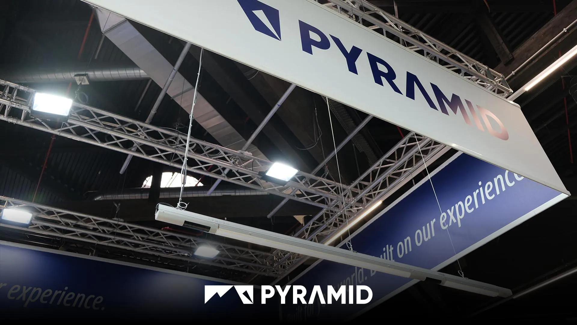 En la feria embedded world 2026 presentaremos un raíl de cámara modular para visión artificial basada en IA en la planta de producción con procesamiento de datos local y análisis en tiempo real.