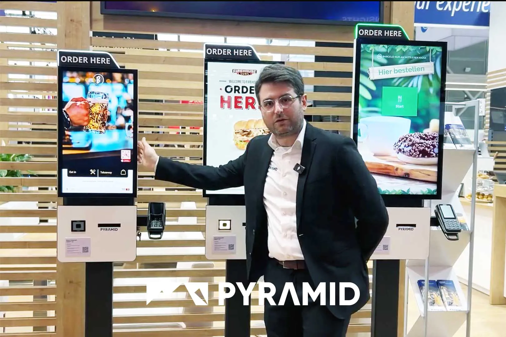 Quiosco de autoservicio POLYTOUCH SWIFT para procesos de pedido digitales en POS